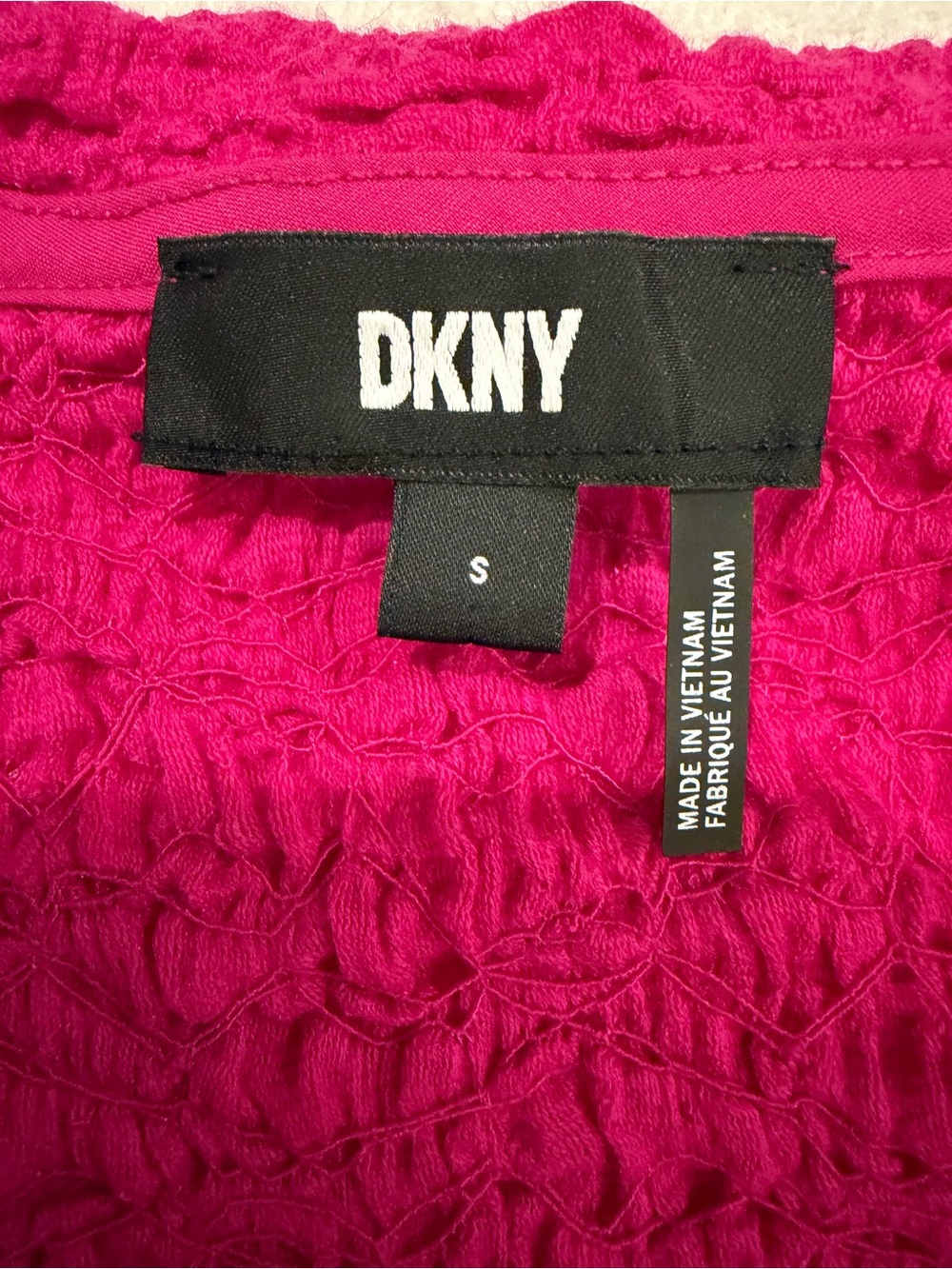 DKNY Hot Pink Crinkle Texture Top | Puff Sleeve Stretch Blouse | Size Small - Picture 5 of 6